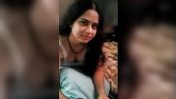 गुजराती भाभी मीना-फिल्में.