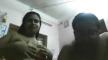असम से युगल-फिल्में।