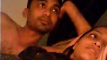 संजू & लाइव कैम पर मोना - सिनेमा.