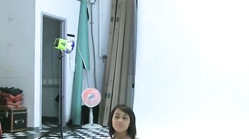 परिपक्व तमिल भाभी नग्न चलने में उसके बेडरूम जबकि उसके पति फिल्माया के लिए उनके रिकॉर्ड