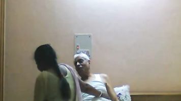 परिपक्व पुरुषों कमबख्त नौकरानी-फिल्में. video2porn2