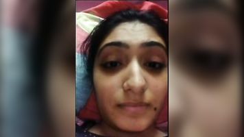 पाकिस्तानी बेब फिल्माने स्वफ़ोटो-फिल्में. video2porn2