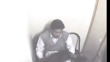 भारतीय प्रेमिका प्रेमी के सामने नग्न फैलाएंगे उसके मोहक बड़े स्तन उसे बंद मरोड़ते