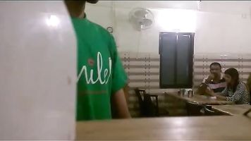 रेस्तरां में भारतीय जोड़ी - फिल्में.