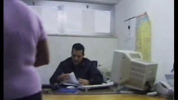 क्योंकि यह एक बाएं हाथ ड्राइव वे ब्रिटिश नहीं कर रहे हैं