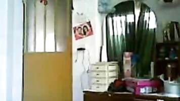 उसके पति स्थिर तरीके से काम के लिए बाहर है, जबकि उसके बेडरूम में एक परिपक्व चाची कमबख्त युवा पाकिस्तानी आदमी । 