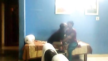 भाभी स्तन दिखाने से ब्लाउज.