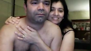 मनीषा की तरह बहुत ज्यादा लग रहा है लेकिन उसे नहीं उसका नाम क्या है