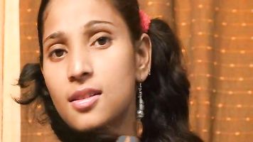 नवीन के साथ कभी Gorgeus मीनाक्षी.