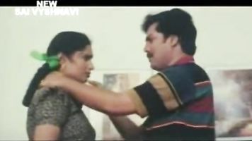 कुछ भी नहीं की खुशबू की तरह एक परिपक्व और तैयार भारतीय बिल्ली बकवास करने के लिए
