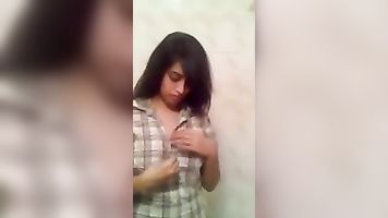 भारतीय Nymphos में शौचालय