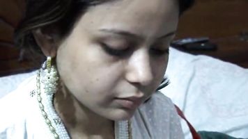 पाकिस्तानी सारा खान