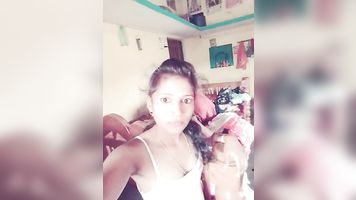 देसी भारतीय लड़की