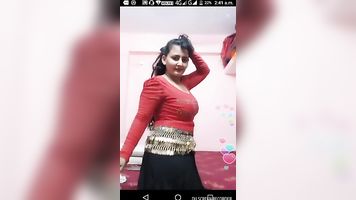 भाभी गर्म नृत्य