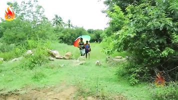 चाची के साथ आदमी