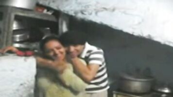 तमिल भाभी रसोई घर में भाड़ में जाओ
