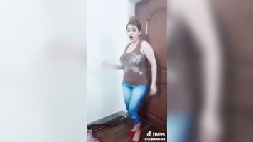 भारतीय सेक्स चाची स्तन बहुत बड़ा स्तन भारतीय ऑडियो