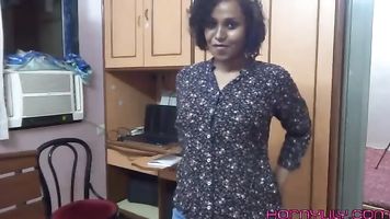 देसी प्रेमिका दाई सींग का बना हुआ लिली