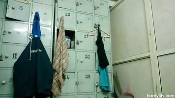 सींग का बना हुआ लिली तमिल सौंदर्य जिम में बाहर काम कर नग्न