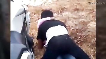 प्रेमी को खेत में चूडा