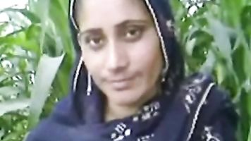 देसी आउटडोर सेक्स क्षेत्र में