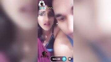 नव विवाहित देसी युगल लाइव कैम सेक्स शो