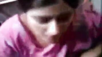 तमिल भारतीय भाभी उसके प्रेमी के लंड में स्नानघर