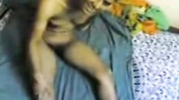 केवल मेरे तमिल बहन मुझे चालू कर सकते हैं