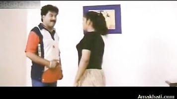 भारतीय सेक्सी चाची nirosha/suchithra लिया पूरा करने के लिए
