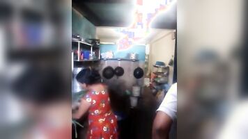 पुराने भाड़ में जाओ रसोई बेटी