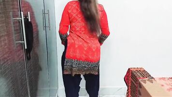 ग्राहक के लिए लाइव क्लिप कॉल पर राबिया भाभी पट्टी नग्न नृत्य