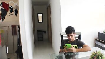 दुर्घटना से मेरी सौतेली बहिन बाथरूम तौलिया गिरा दिया है और और मैं इसे अमीर बकवास - स्पेनिश में अश्लील