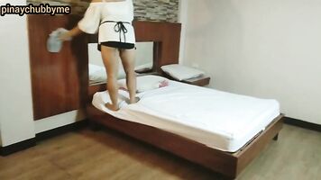 प्लंप पिनय कटुलोंग किनेंटोट एनजी एमो हबांग नागलिलिनिस नौकरानी बकवास जबकि सफाई-पिनय वायरल 2022