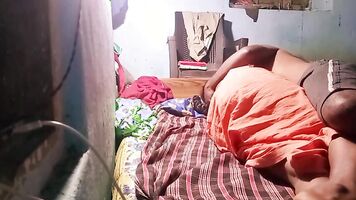 तमिल आदमी प्यारा भाभी बट बैंग्स