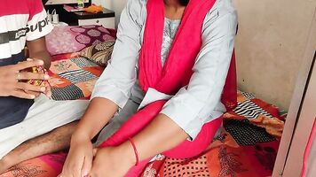 सौतेले बेटे एरोटिक कमबख्त देसी चरण माँ उसके जन्मदिन पर, उसे खुशी के बहुत सारे दे रही है