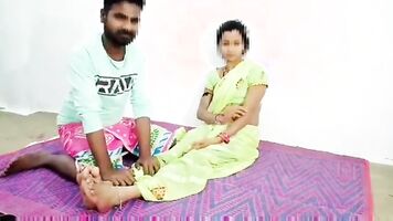 नौकरी ने मलकिन को रासी से बंद कर चोड दिया मलकिन ने नोकर को मलिश करने को बुलाया या नौकरी ने अपनी सेठानी को ही चोदा