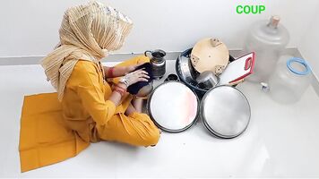 बरतन लेलो बहुत शास्ता है नहीं तो मुजे अके चूडो