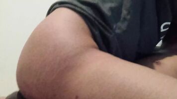 दोस्त शीर्ष गड़बड़ हो गया जब उसके लड़के बोले