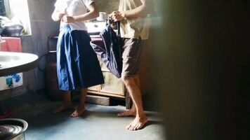 तमिल छात्र और निजी शिक्षक पहली बार सेक्स