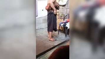 असमिया लड़की