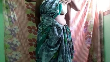 देसी भव्य रानी कमबख्त
