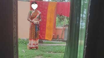 घर बुल नौकरी में मुश्किल कमबख्त तमिल बिहारी भाभी