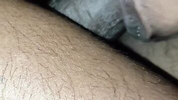 भारतीय लड़की सुबह मौखिक और सह निगल मुँह में